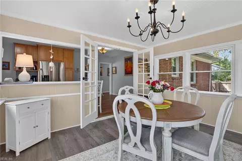 Dining - 302 Jordan Dr, Smithfield, VA 23430 photo 2 of 3