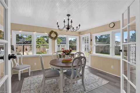 Dining - 302 Jordan Dr, Smithfield, VA 23430 photo 1 of 3