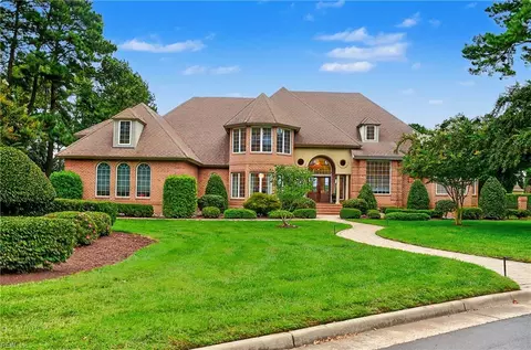 3068 Kline Dr, Virginia Beach, VA 23452