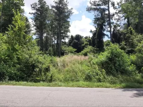 6636 Blackwater Rd, Virginia Beach, VA 23457