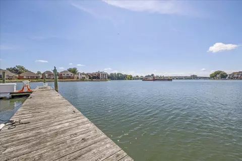 View/Area - 19 Brough Ln #3, Hampton, VA 23669 photo 5 of 6