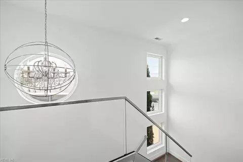 Entry Way - 19 Brough Ln #3, Hampton, VA 23669 photo 4 of 7
