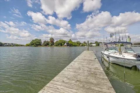 View/Area - 19 Brough Ln #3, Hampton, VA 23669 photo 4 of 6