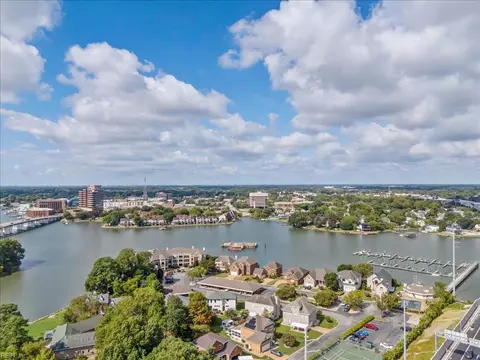 View/Area - 19 Brough Ln #3, Hampton, VA 23669 photo 6 of 6