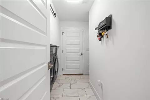 Other - 19 Brough Ln #3, Hampton, VA 23669 photo 3 of 6
