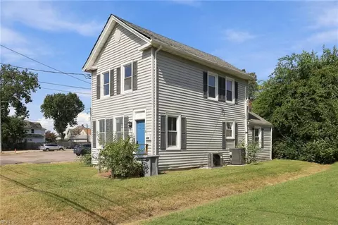 Exterior - 607 E Pembroke Ave, Hampton, VA 23669 photo 3 of 3