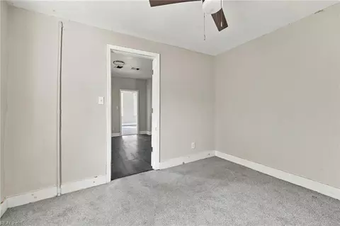 Bedroom - 607 E Pembroke Ave, Hampton, VA 23669 photo 5 of 8
