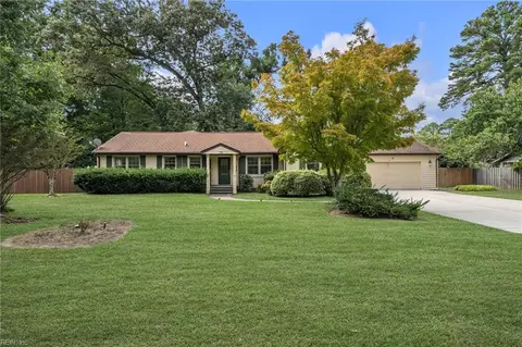 18 Langhorne Rd, Newport News, VA 23606