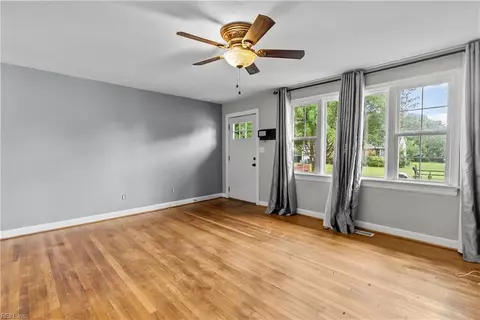 Living - 929 Foley Dr, Williamsburg, VA 23185 photo 3 of 4
