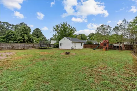 Exterior - 929 Foley Dr, Williamsburg, VA 23185 photo 9 of 10