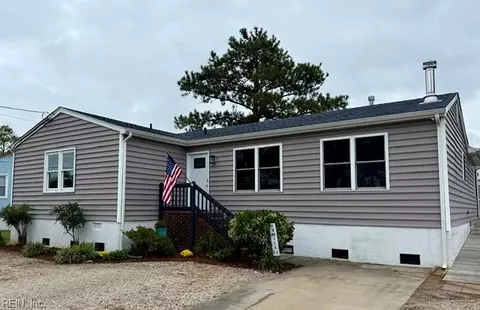 18 Ridge Rd, Poquoson, VA 23662