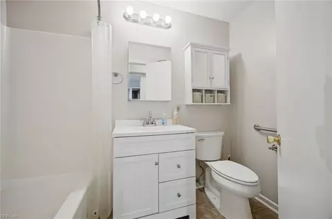 Bath - 2600 Janson Dr, Chesapeake, VA 23321 photo 3 of 4