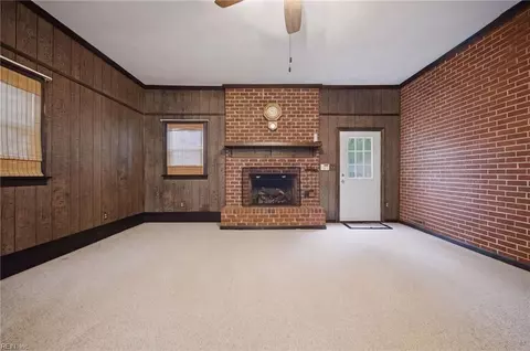Living - 2600 Janson Dr, Chesapeake, VA 23321 photo 1 of 6