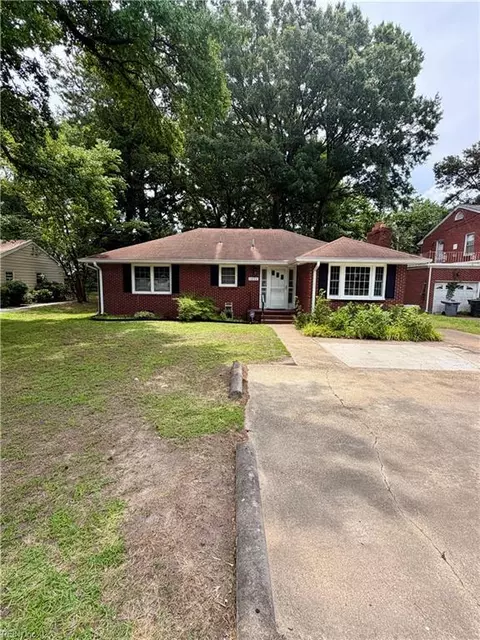Exterior - 1452 E Pembroke Ave, Hampton, VA 23663 photo 2 of 6
