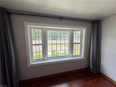 Living - 1452 E Pembroke Ave, Hampton, VA 23663 photo 3 of 4
