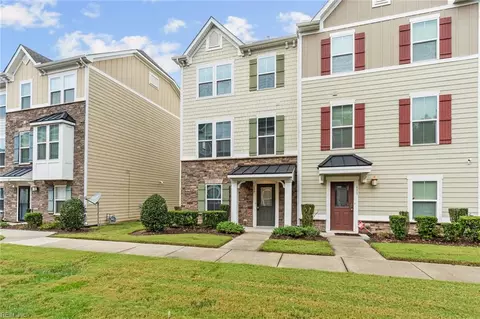 609 Dupree Ln, Chesapeake, VA 23324