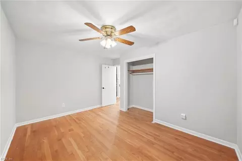 Bedroom - 10 Eastlawn Dr, Hampton, VA 23664 photo 10 of 10