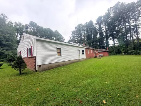Exterior - 30492 Boston Rd, Accomack County, VA 23422 photo 3 of 7