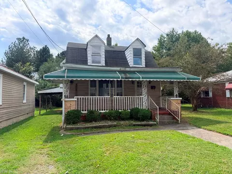 825 Kilby Ave, Suffolk, VA 23434