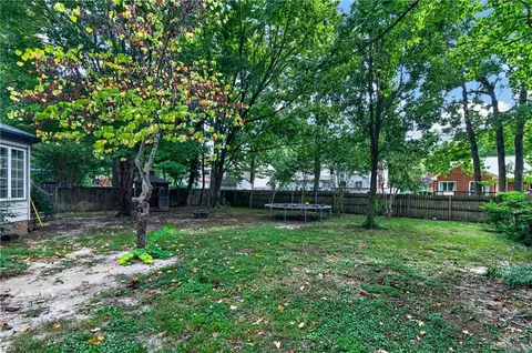 Exterior - 216 Admiral Ct, Hampton, VA 23669 photo 5 of 8