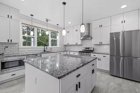 1817 Chloe Ln, Virginia Beach, VA 23456