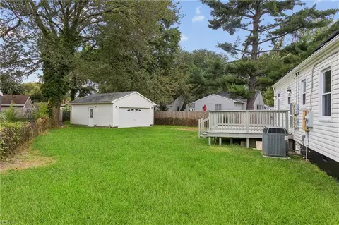 Exterior - 23 Laurel Dr, Hampton, VA 23669 photo 5 of 6