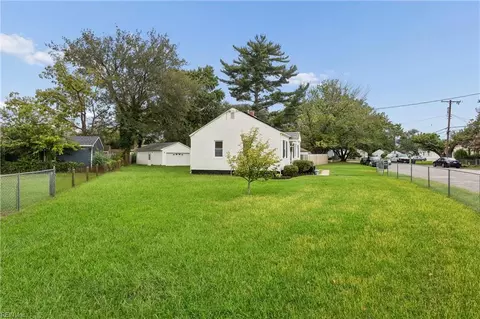 Exterior - 23 Laurel Dr, Hampton, VA 23669 photo 6 of 6
