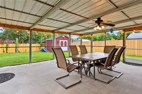 Exterior - 16 Longwood Dr, Hampton, VA 23669 photo 5 of 11