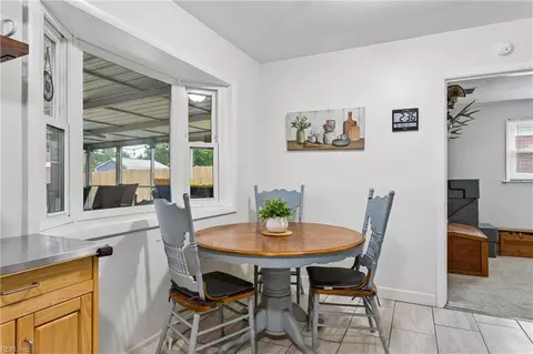 Dining - 16 Longwood Dr, Hampton, VA 23669 photo 1 of 1