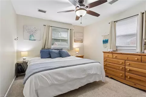 Bedroom - 16 Longwood Dr, Hampton, VA 23669 photo 2 of 5
