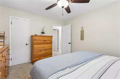 Bedroom - 16 Longwood Dr, Hampton, VA 23669 photo 4 of 5