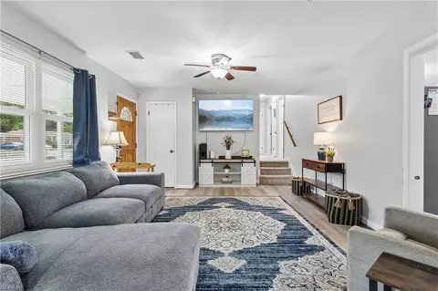 Living - 16 Longwood Dr, Hampton, VA 23669 photo 1 of 2