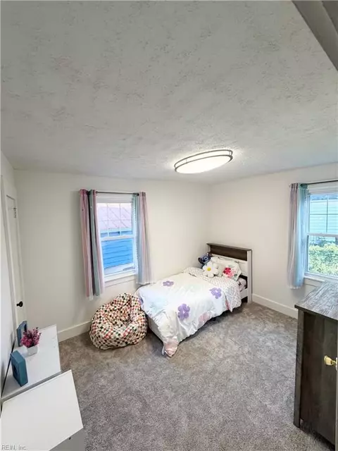 Bedroom - 57 Henry St, Hampton, VA 23669 photo 1 of 7