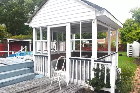 Exterior - 1111 Oldfield St, Hampton, VA 23663 photo 2 of 6