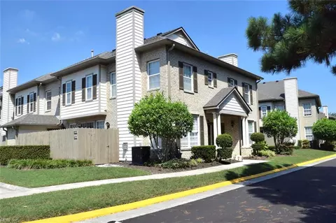 2004 Smallbrooke Ct, Virginia Beach, VA 23454