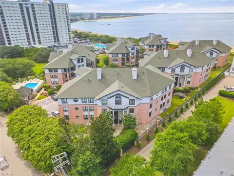 3236 Page Ave #201, Virginia Beach, VA 23451