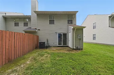 Exterior - 12 Saxony Pl, Hampton, VA 23669 photo 5 of 6