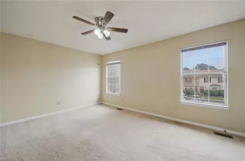 Bedroom - 12 Saxony Pl, Hampton, VA 23669 photo 3 of 4