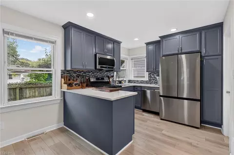 Kitchen - 705 Berkshire Ter, Hampton, VA 23666 photo 6 of 6