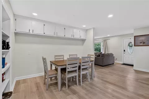 Dining - 705 Berkshire Ter, Hampton, VA 23666 photo 2 of 2