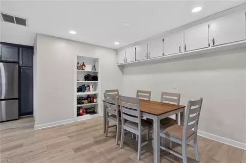 Dining - 705 Berkshire Ter, Hampton, VA 23666 photo 1 of 2