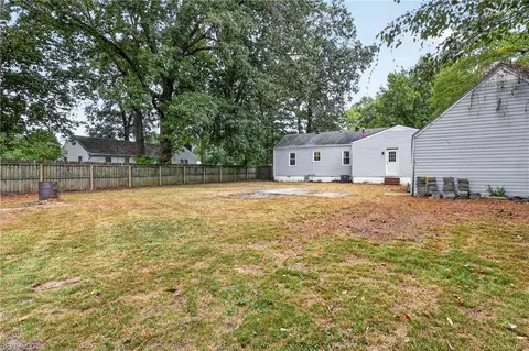 Exterior - 705 Berkshire Ter, Hampton, VA 23666 photo 9 of 10