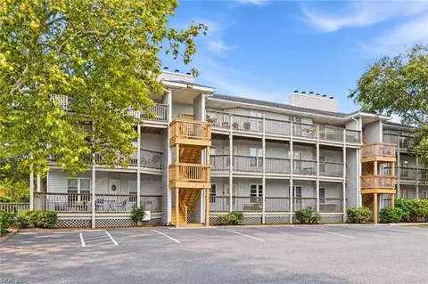 3113 Tidal Bay Ln, Virginia Beach, VA 23451