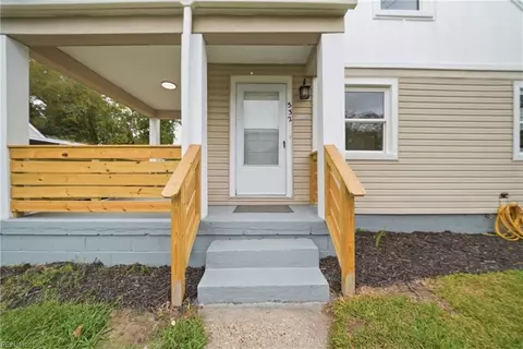 Exterior - 532 Birmingham Ave, Norfolk, VA 23505 photo 4 of 7