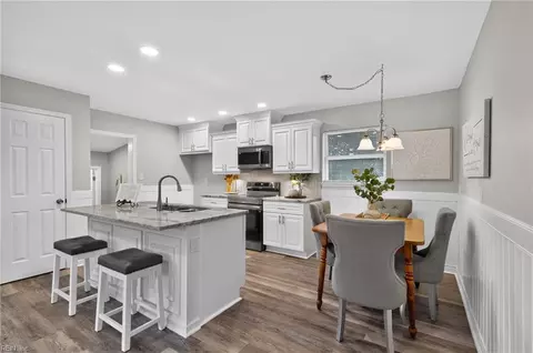 Kitchen - 206 Cellardoor Ct, Hampton, VA 23666 photo 3 of 4