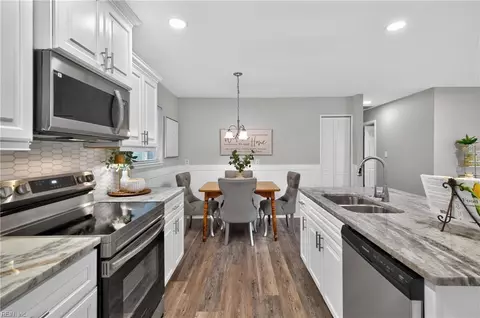 Kitchen - 206 Cellardoor Ct, Hampton, VA 23666 photo 2 of 4