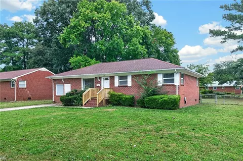 Exterior - 206 Cellardoor Ct, Hampton, VA 23666 photo 2 of 4
