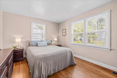 Bedroom - 339 E Leicester Ave, Norfolk, VA 23503 photo 1 of 5