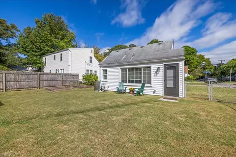 Exterior - 339 E Leicester Ave, Norfolk, VA 23503 photo 9 of 9