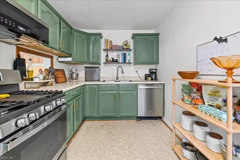 Kitchen - 339 E Leicester Ave, Norfolk, VA 23503 photo 1 of 1